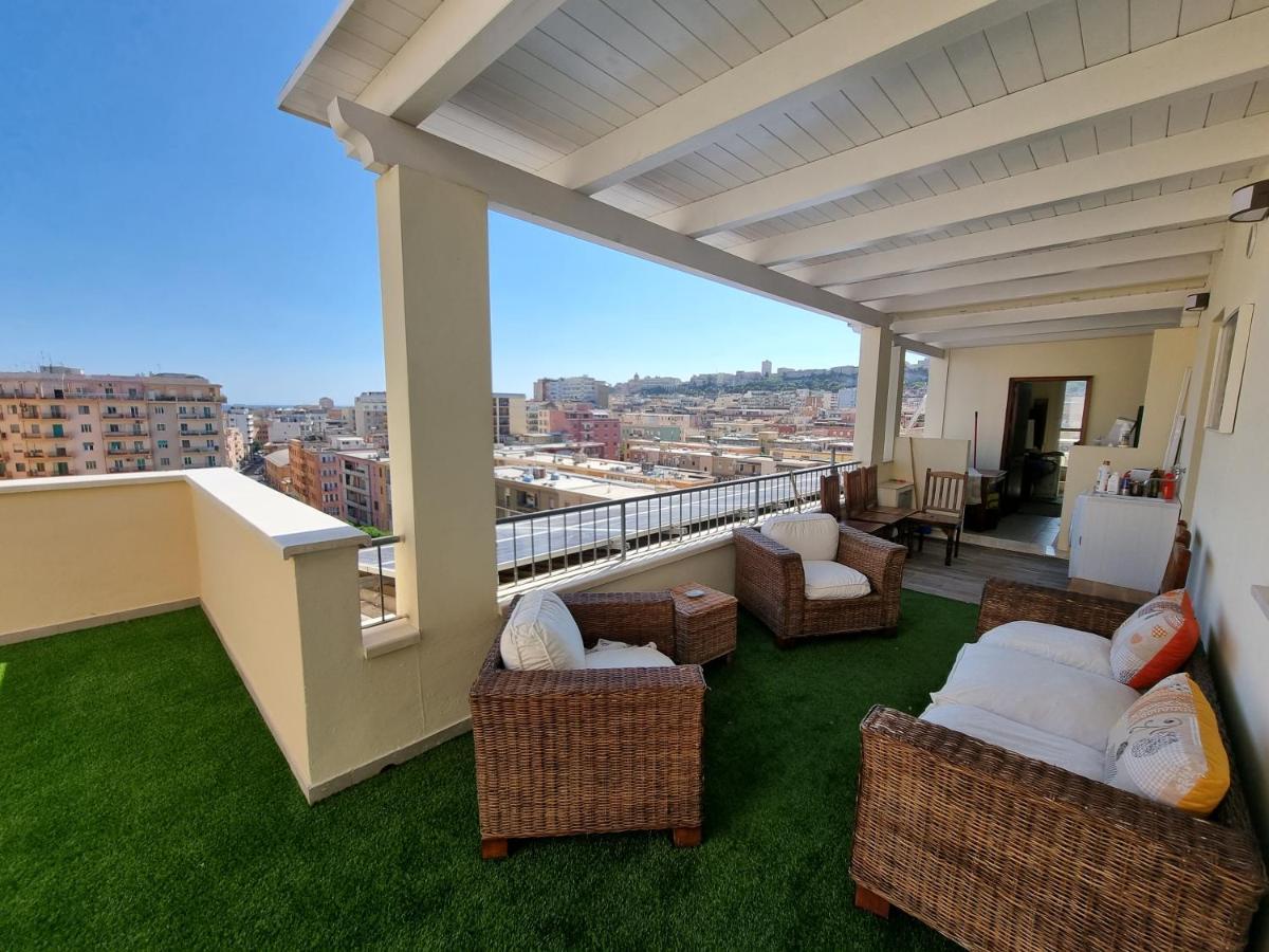 Appartement Attico Panoramico Cagliari Extérieur photo