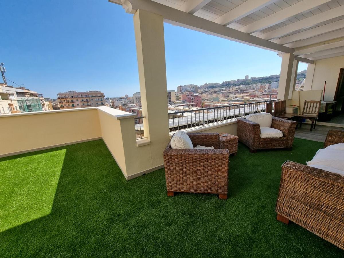 Appartement Attico Panoramico Cagliari Extérieur photo